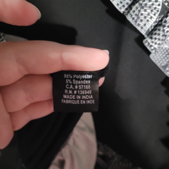 Tango Mango Ruffle Dress Size M Black Sleeveless Stretch Flowy Dancing Resort - Picture 9 of 10